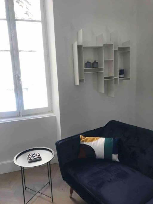 Grand Appartement En Maison De Ville Valreas Luaran gambar