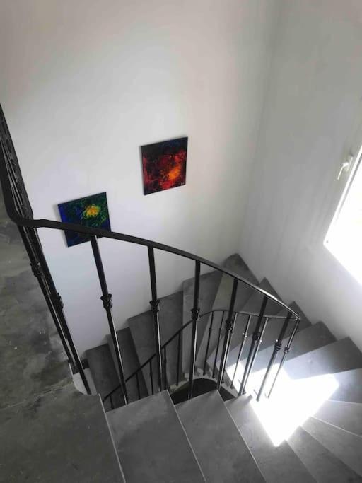 Grand Appartement En Maison De Ville Valreas Luaran gambar