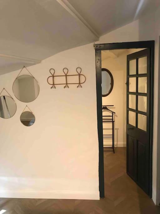 Grand Appartement En Maison De Ville Valreas Luaran gambar